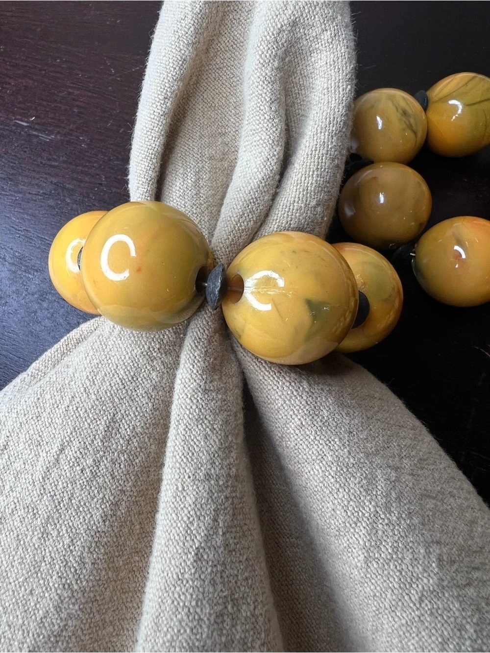 Vintage Yellow Marbled Napkin Rings Set of 5, Plastic Bauble Table Decor